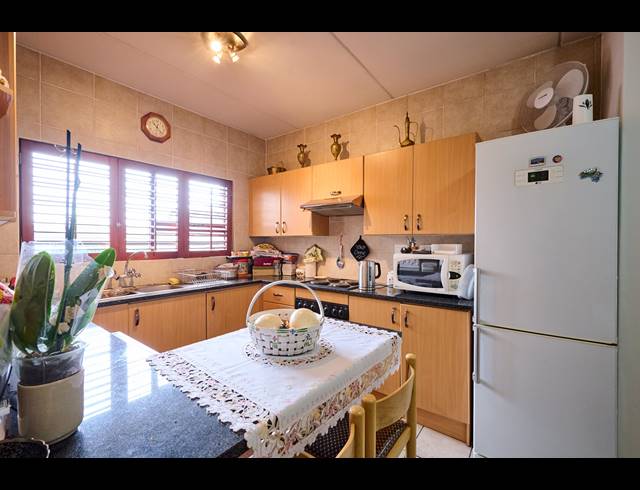 2 BEDROOM APARTMENT RENTED IN SUNNINGHILL